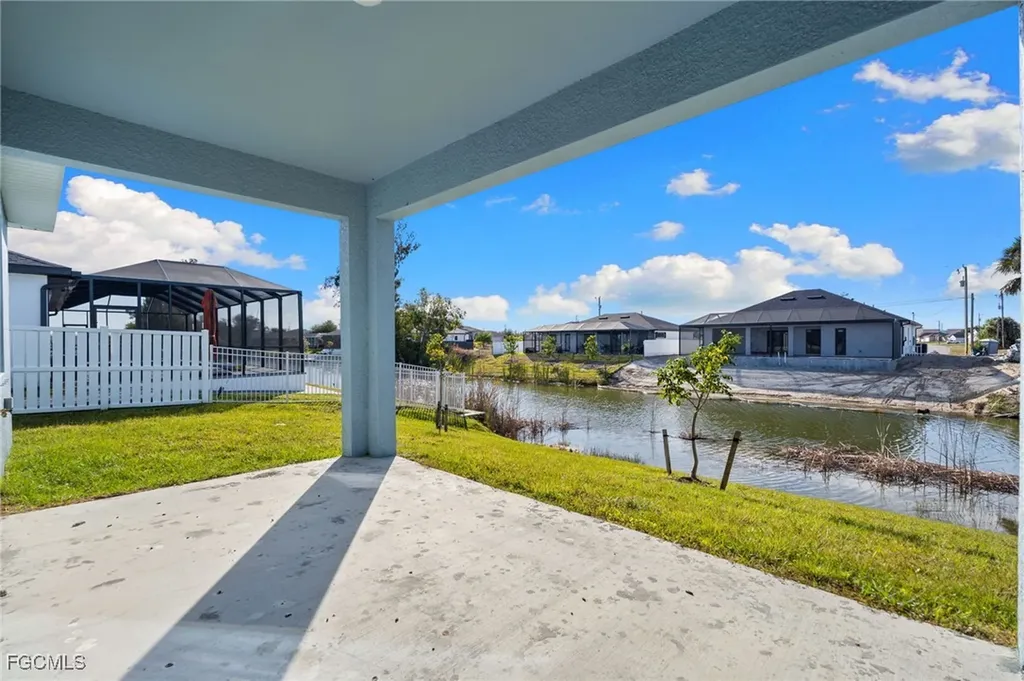 1024 SW 1st Street Cape Coral FL 33991