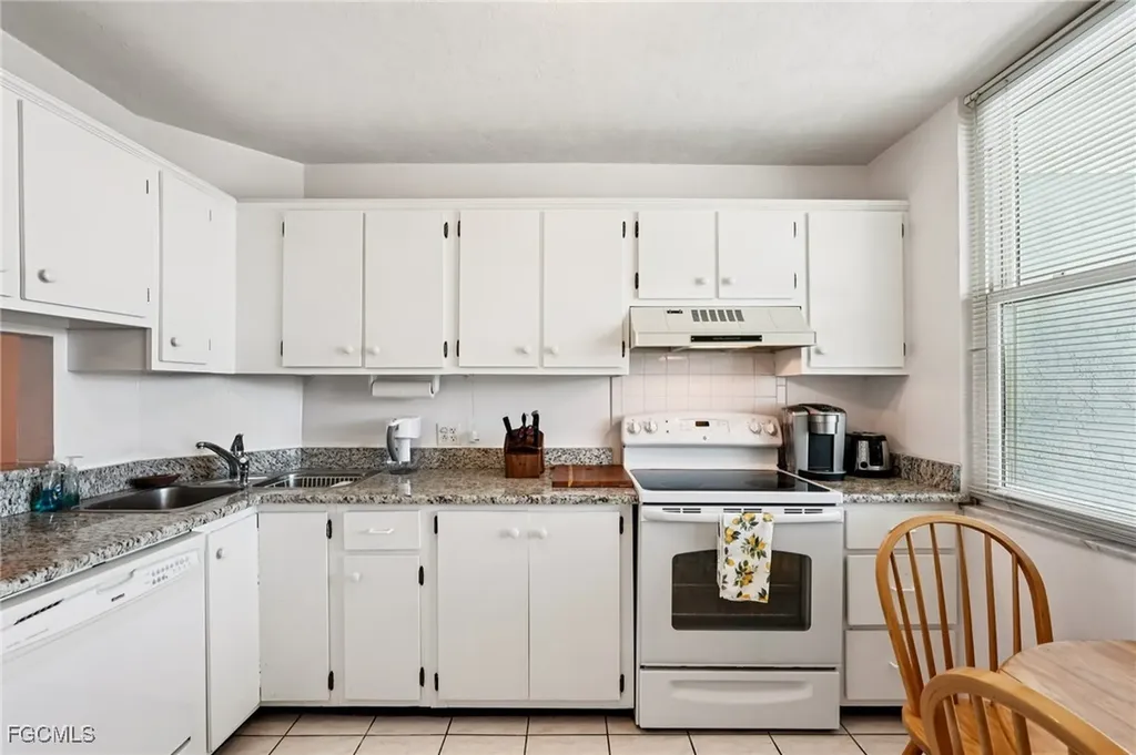 5959 Winkler Road Fort Myers FL 33919