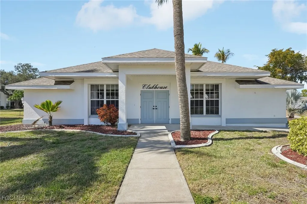5959 Winkler Road Fort Myers FL 33919