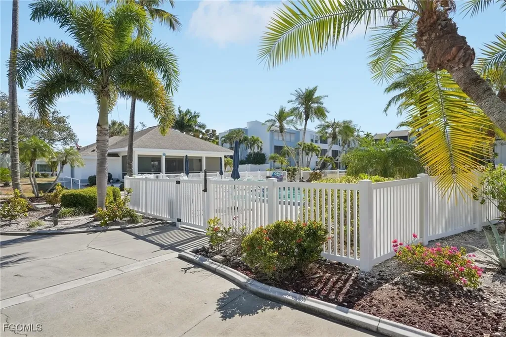 5959 Winkler Road Fort Myers FL 33919