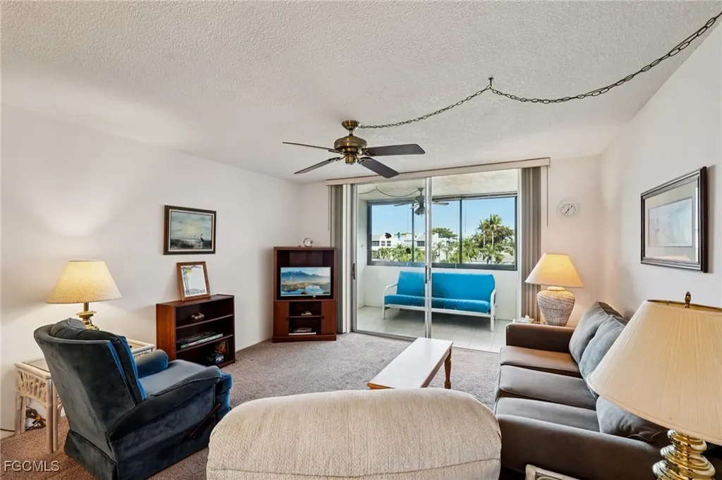 5959 Winkler Road Fort Myers FL 33919