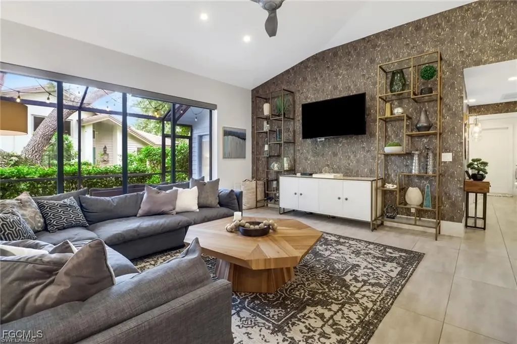 27052 Kindlewood Lane Bonita Springs FL 34134