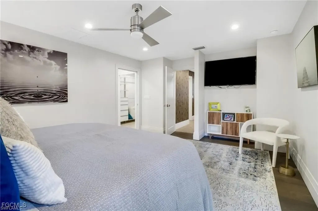 27052 Kindlewood Lane Bonita Springs FL 34134