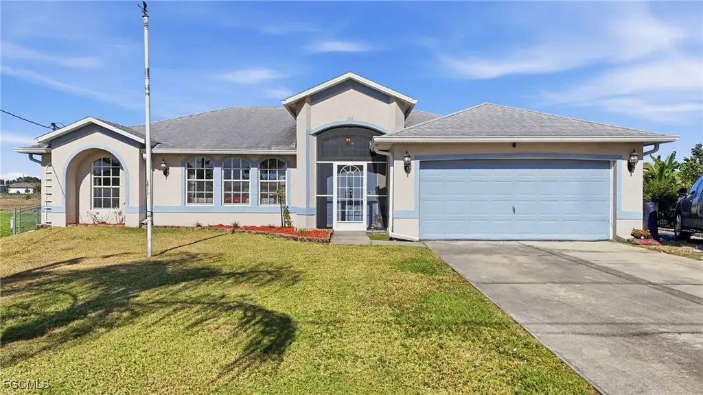 203 Manatee Street Fort Myers FL 33913