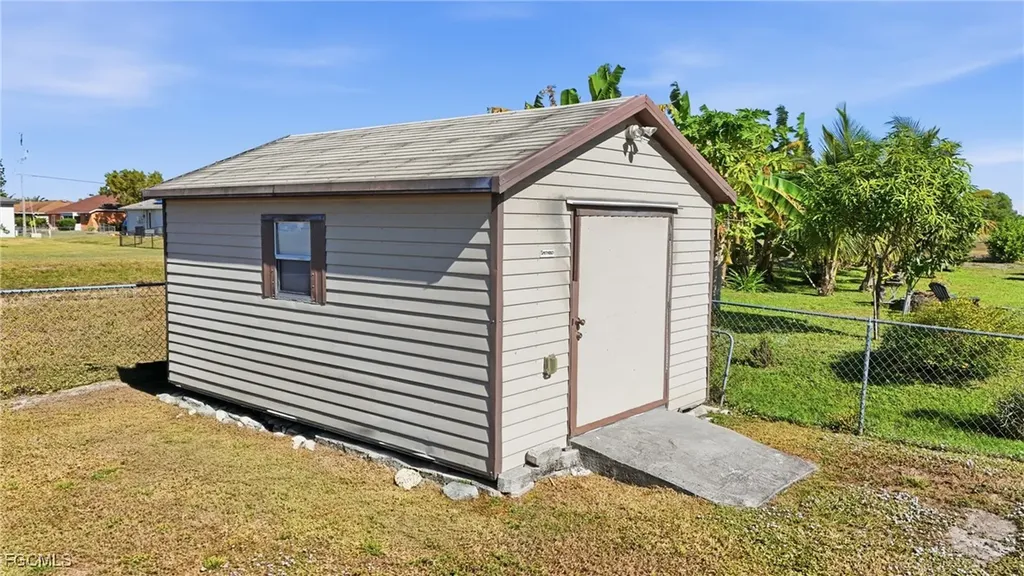 203 Manatee Street Fort Myers FL 33913