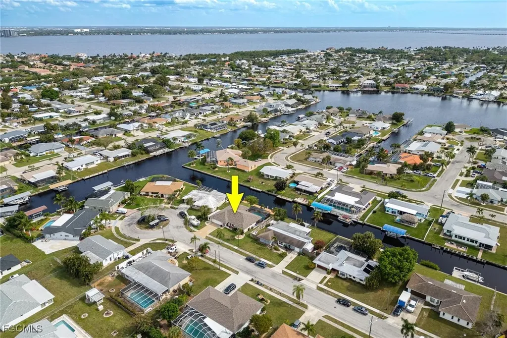 1719 W Bluewater Terrace North Fort Myers FL 33903