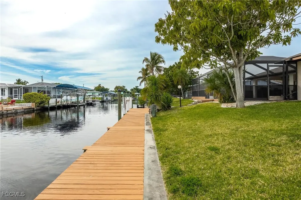 1719 W Bluewater Terrace North Fort Myers FL 33903