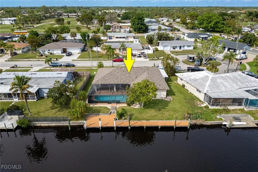 1719 W Bluewater Terrace North Fort Myers FL 33903