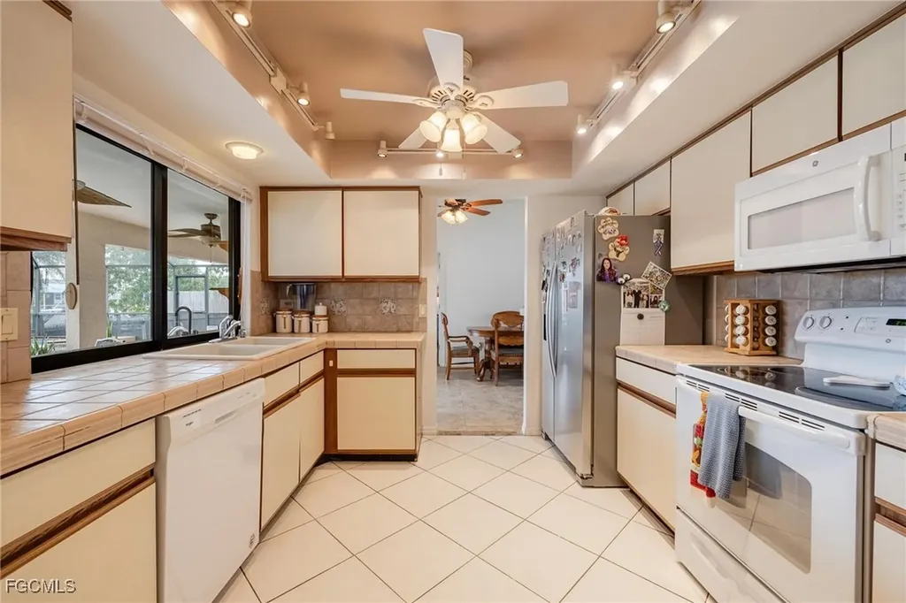 1719 W Bluewater Terrace North Fort Myers FL 33903