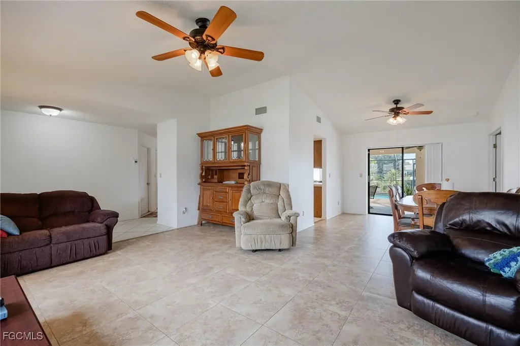 1719 W Bluewater Terrace North Fort Myers FL 33903