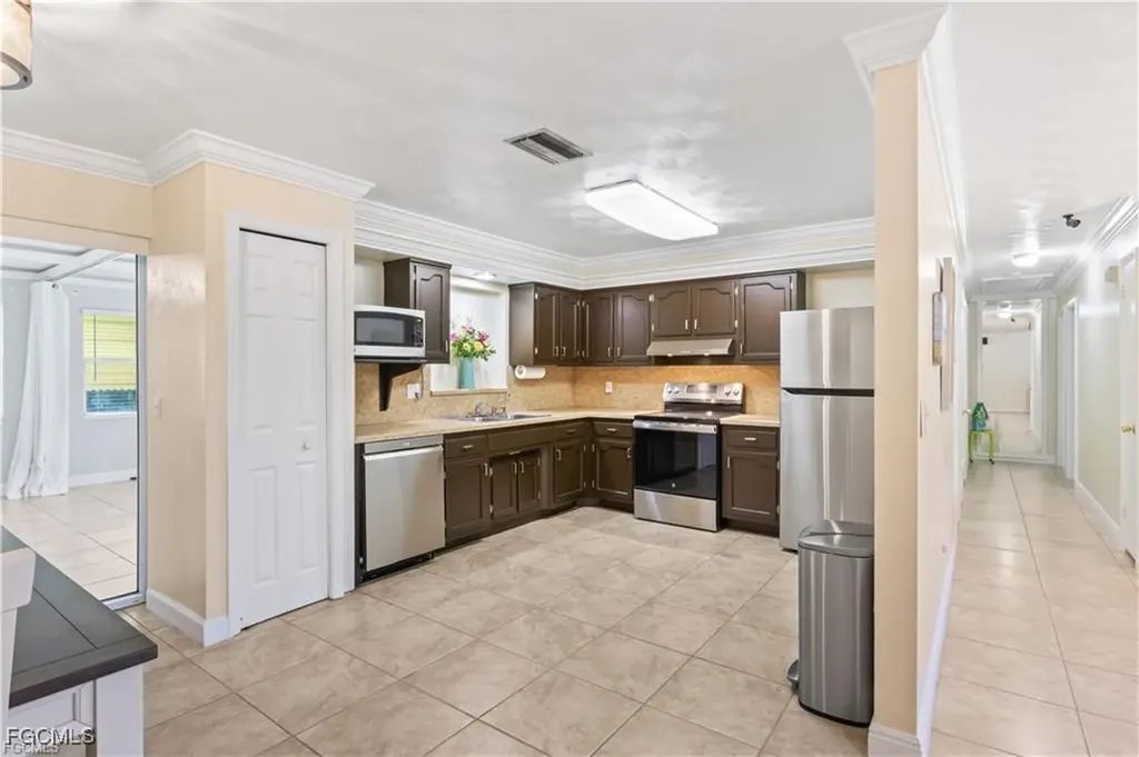 2248 Ephraim Avenue Fort Myers FL 33907