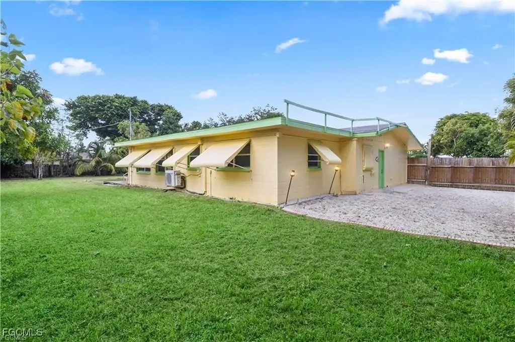 2248 Ephraim Avenue Fort Myers FL 33907