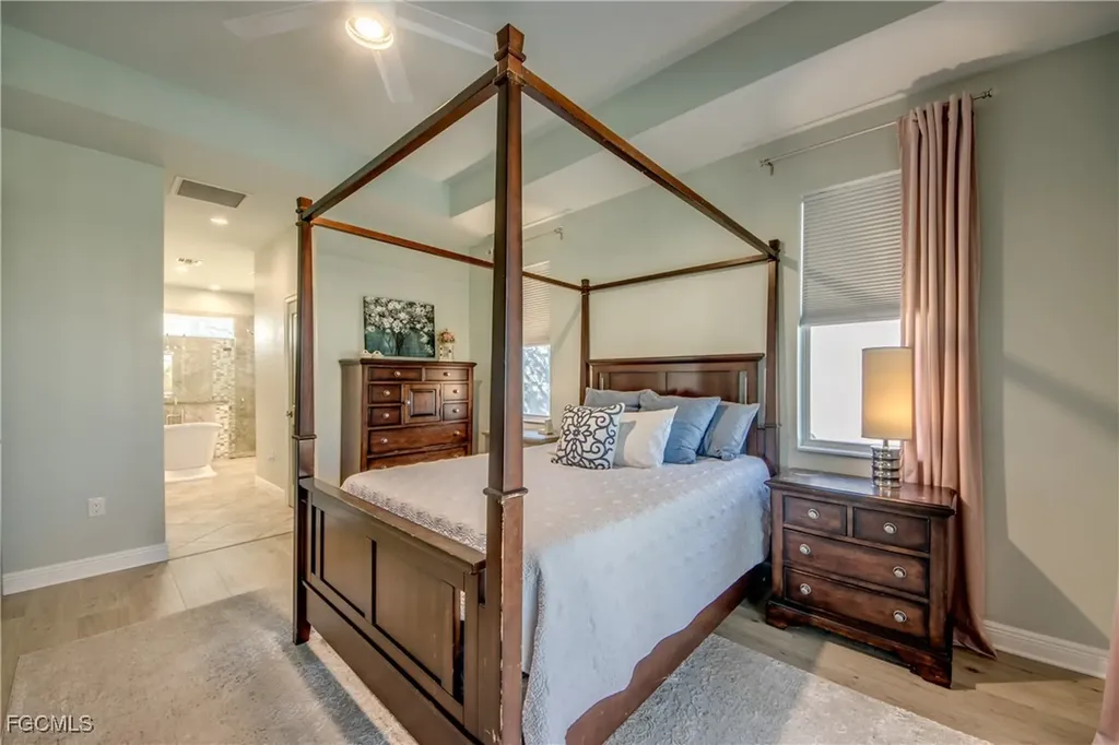 1821 SW 28th Lane Cape Coral FL 33914