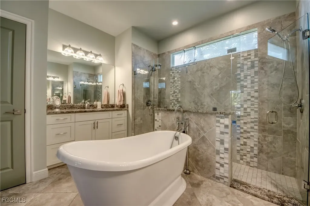 1821 SW 28th Lane Cape Coral FL 33914