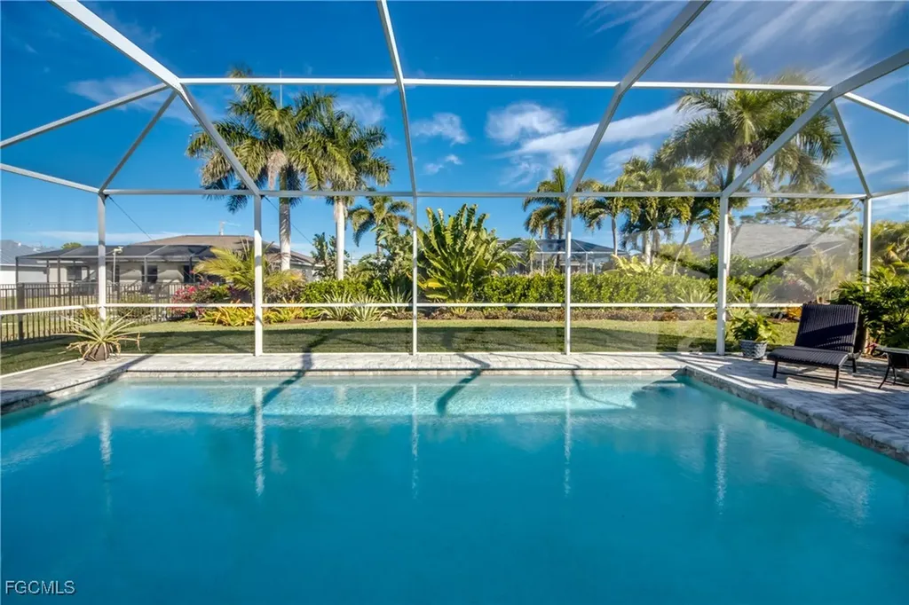 1821 SW 28th Lane Cape Coral FL 33914