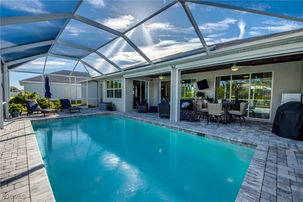1821 SW 28th Lane Cape Coral FL 33914