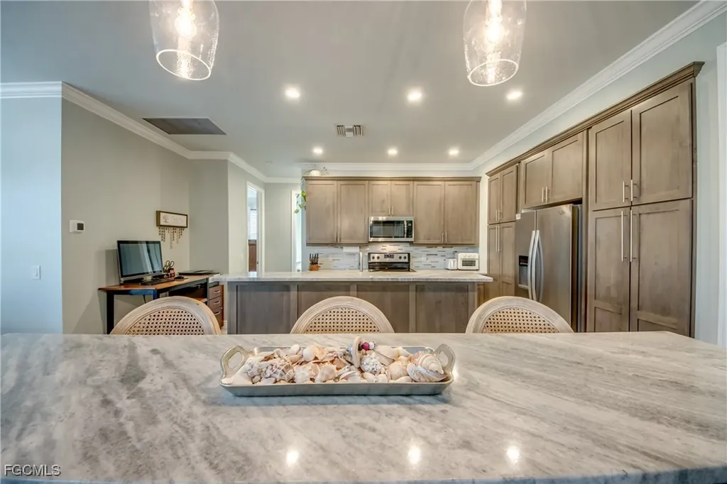 1821 SW 28th Lane Cape Coral FL 33914