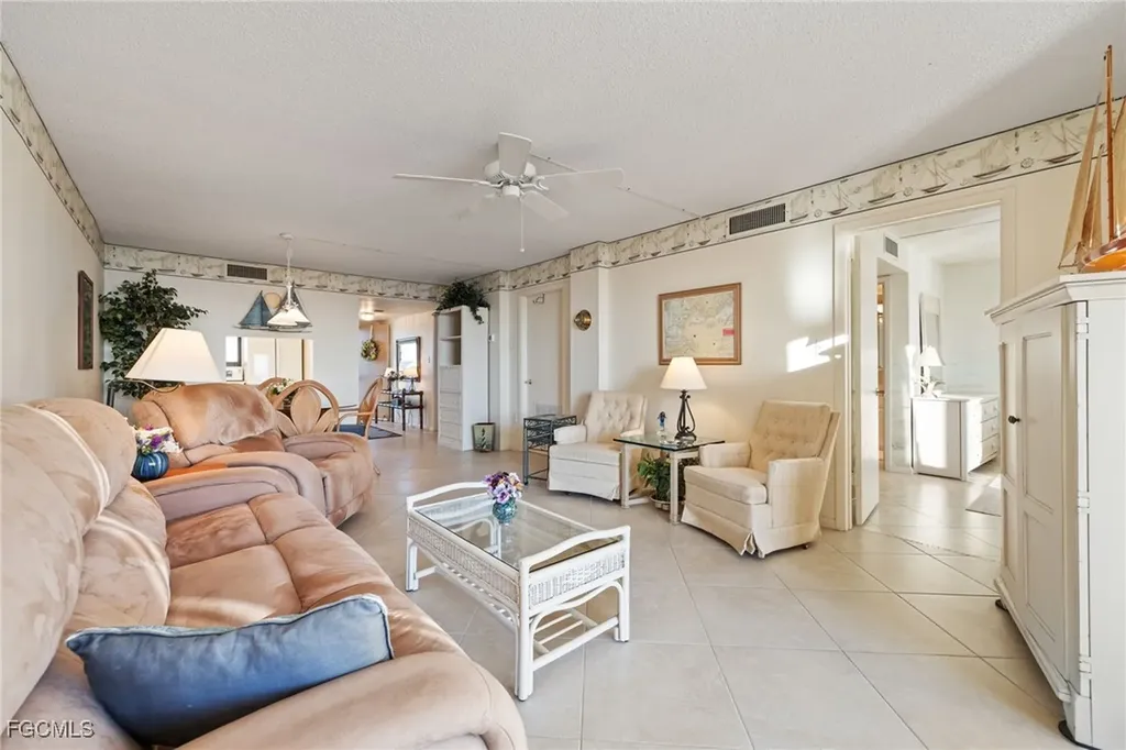 4260 SE 20th Place Cape Coral FL 33904