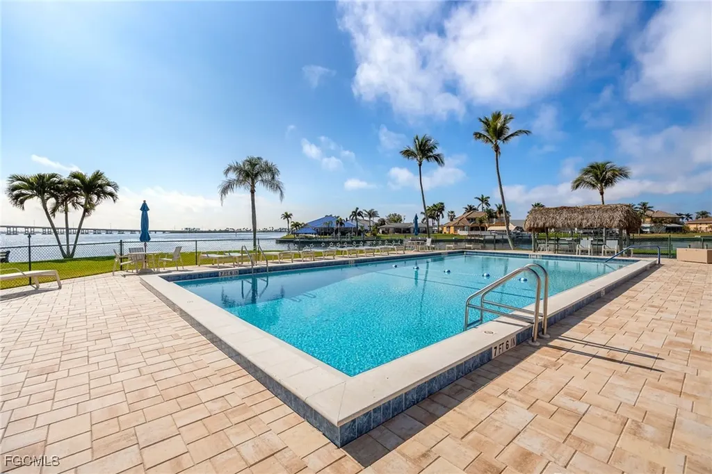 4260 SE 20th Place Cape Coral FL 33904
