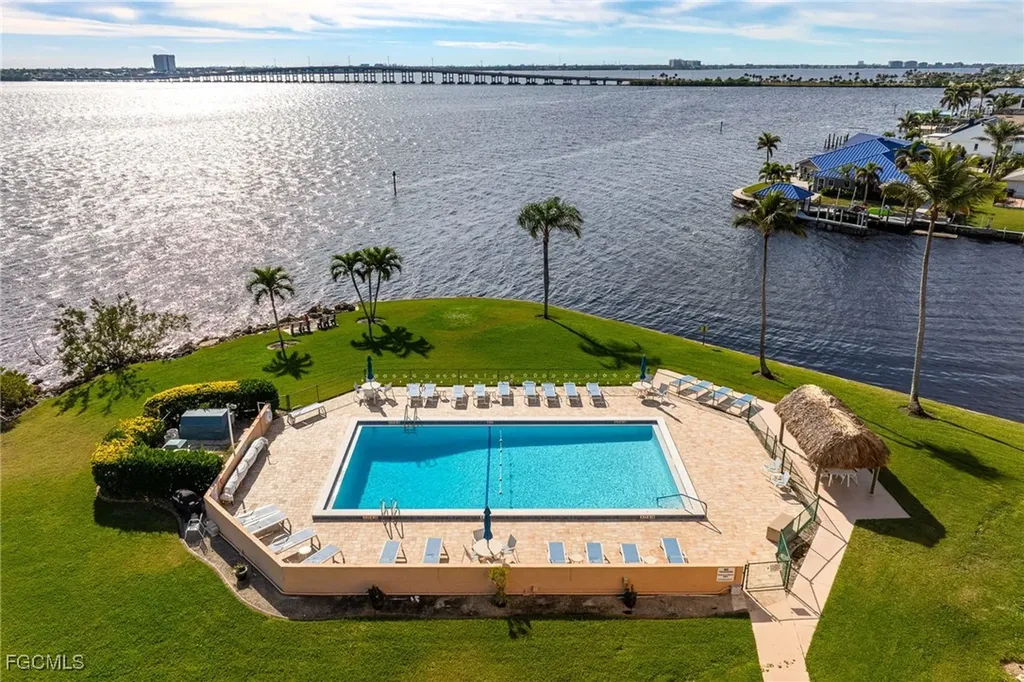 4260 SE 20th Place Cape Coral FL 33904