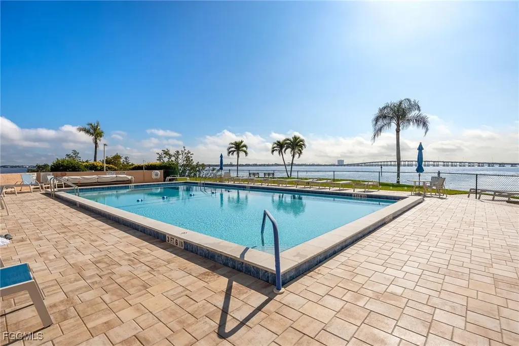 4260 SE 20th Place Cape Coral FL 33904