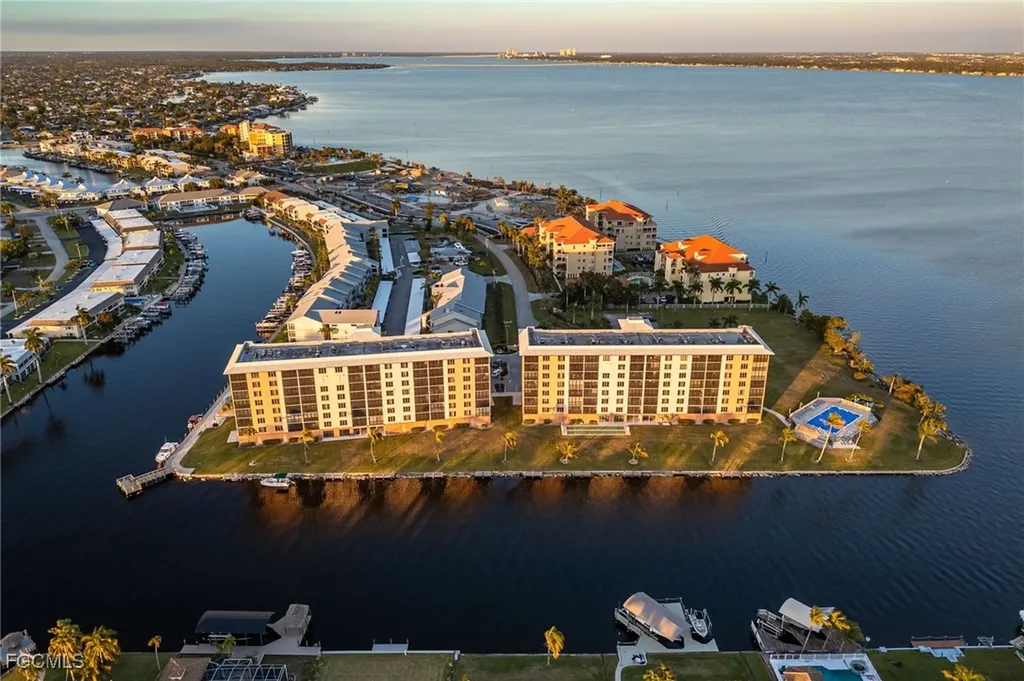 4260 SE 20th Place Cape Coral FL 33904