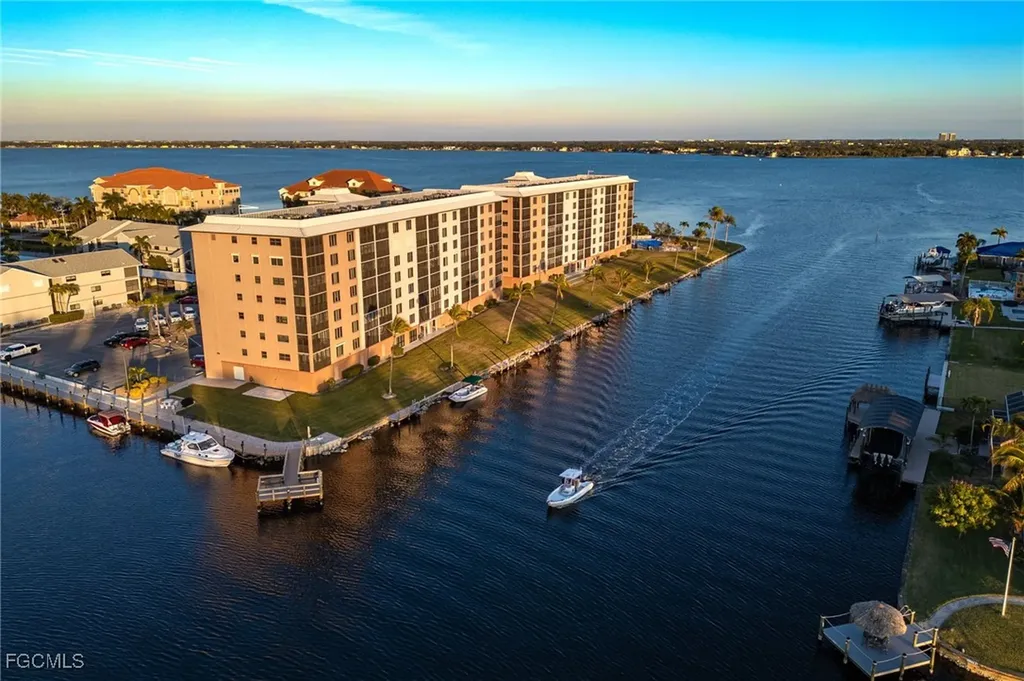 4260 SE 20th Place Cape Coral FL 33904