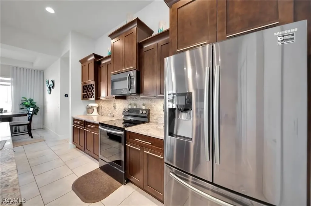 3246 NW 21st Terrace Cape Coral FL 33993