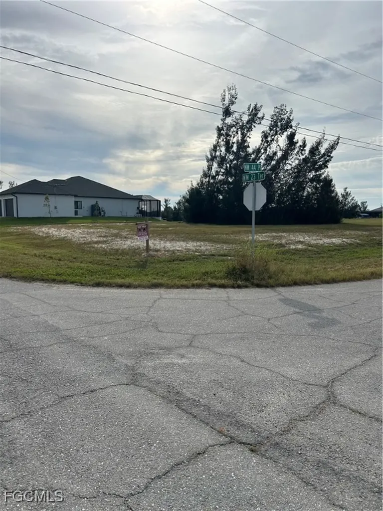 2319 NW 44th Place Cape Coral FL 33993