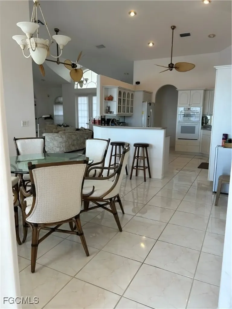 2002 SE 28th Street Cape Coral FL 33904