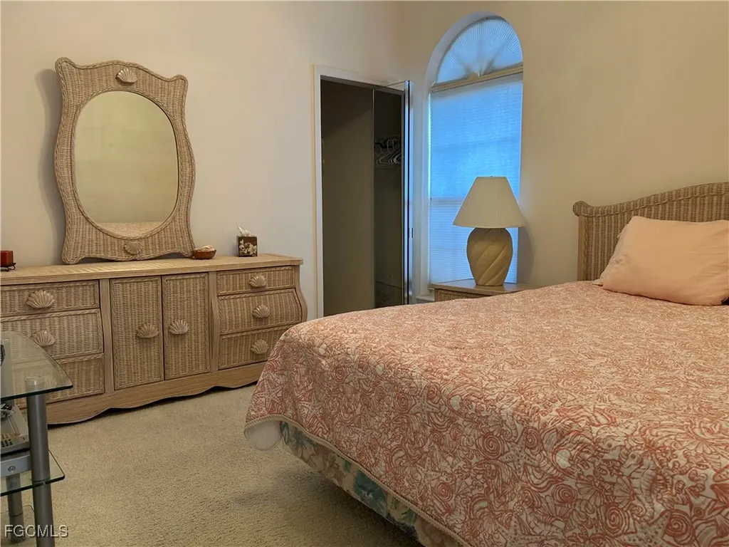 2002 SE 28th Street Cape Coral FL 33904