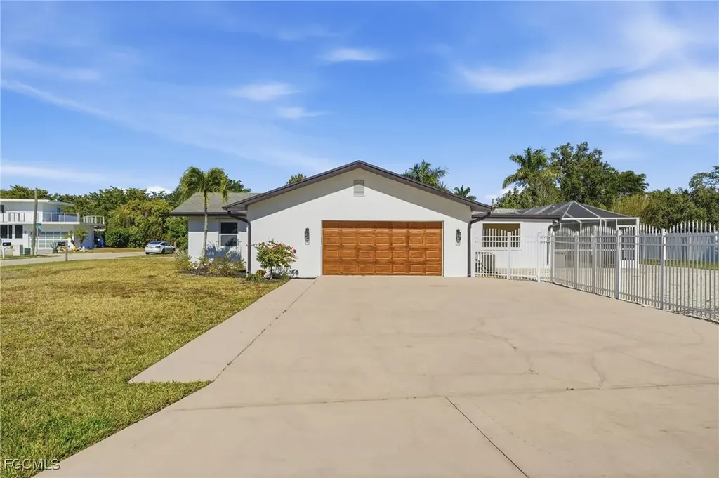 3835 Harold Avenue Fort Myers FL 33901
