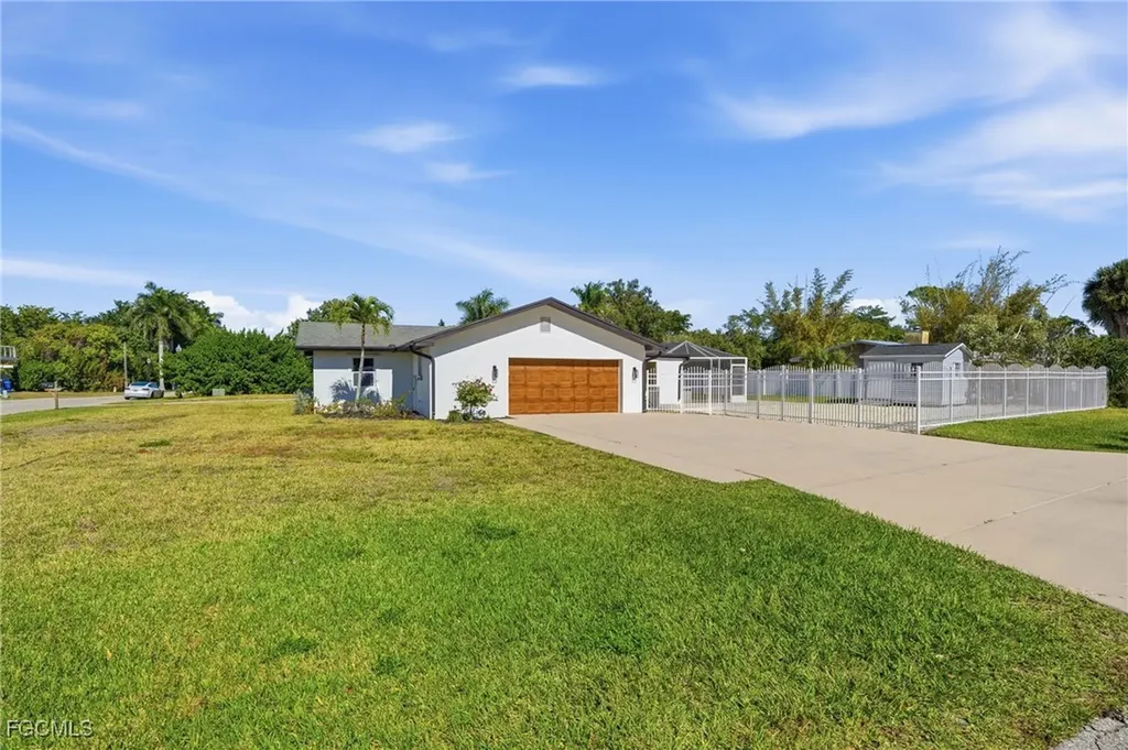 3835 Harold Avenue Fort Myers FL 33901