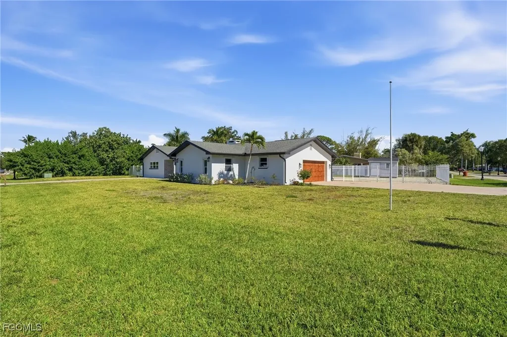 3835 Harold Avenue Fort Myers FL 33901