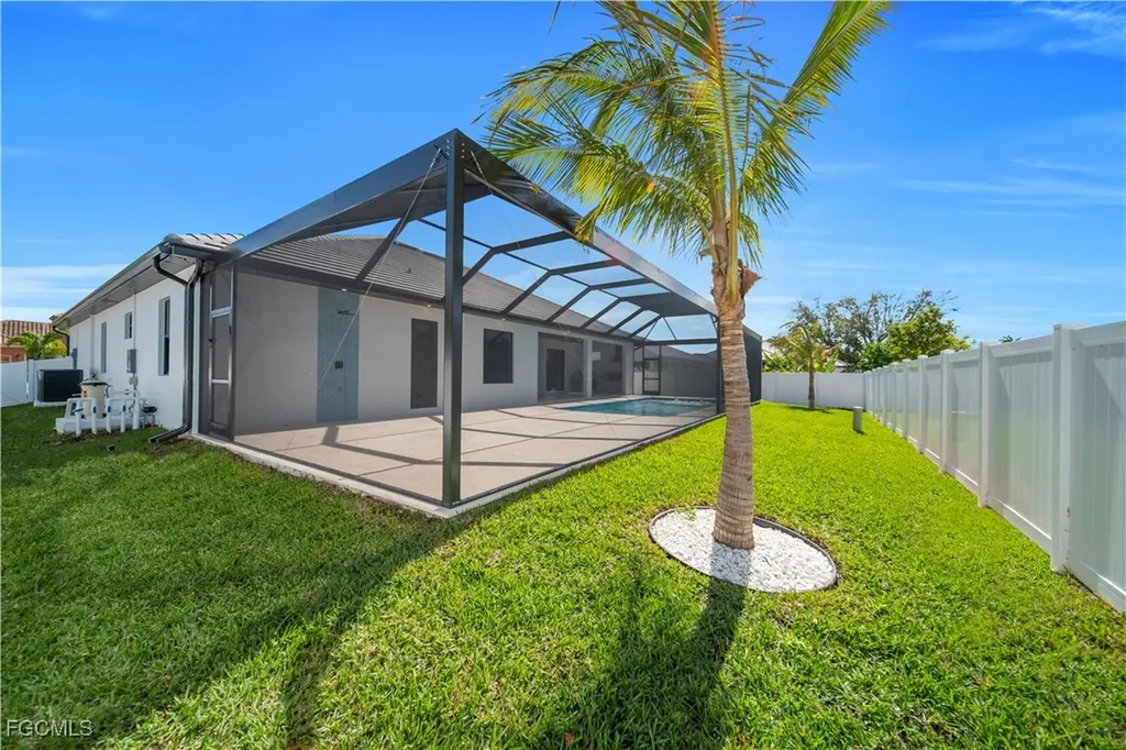 4006 SW 25th Court Cape Coral FL 33914