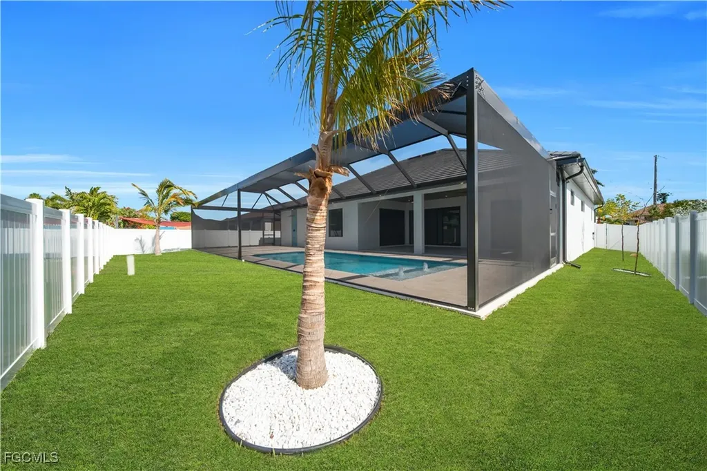 4006 SW 25th Court Cape Coral FL 33914