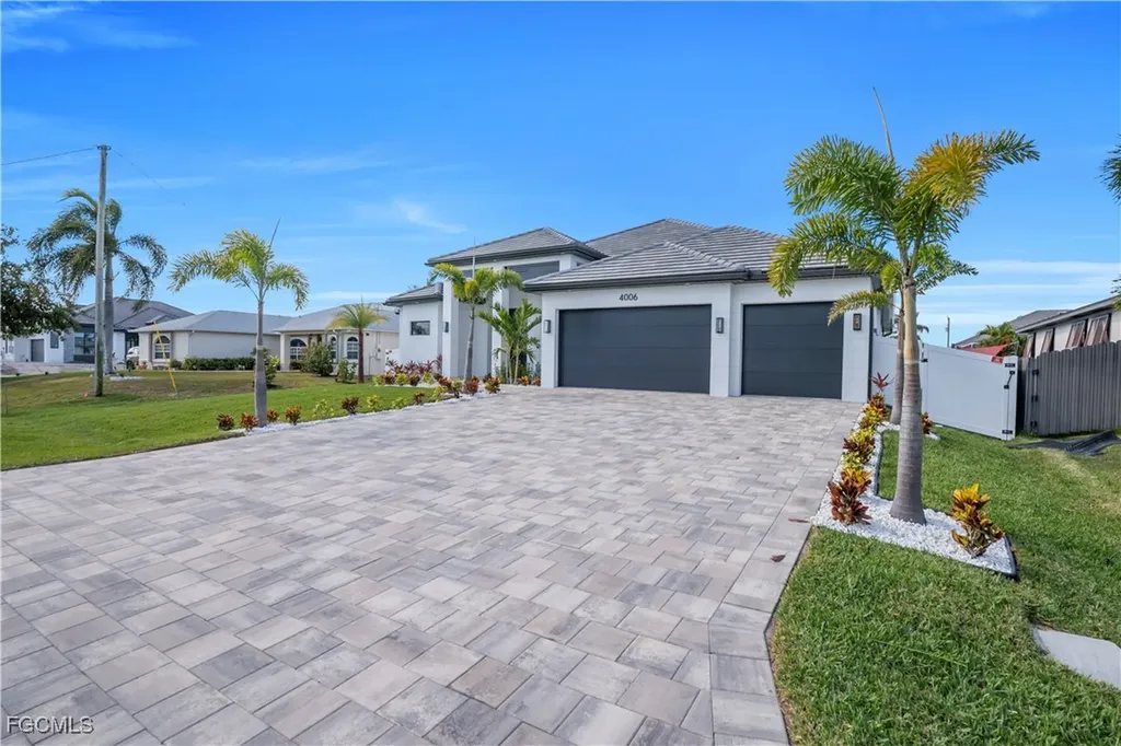 4006 SW 25th Court Cape Coral FL 33914