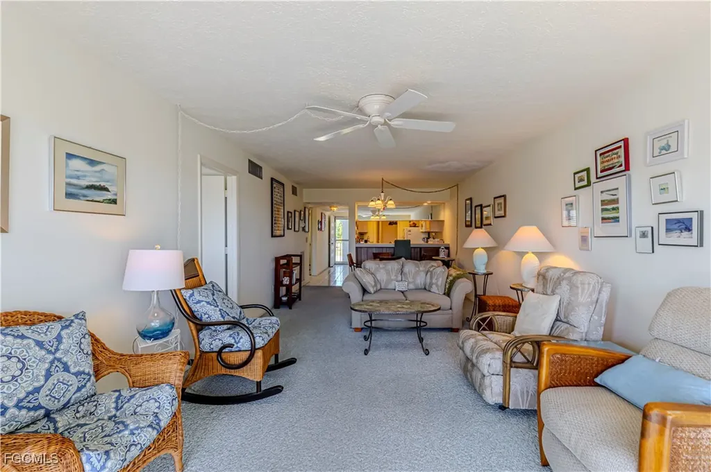 4549 SE 5th Place Cape Coral FL 33904