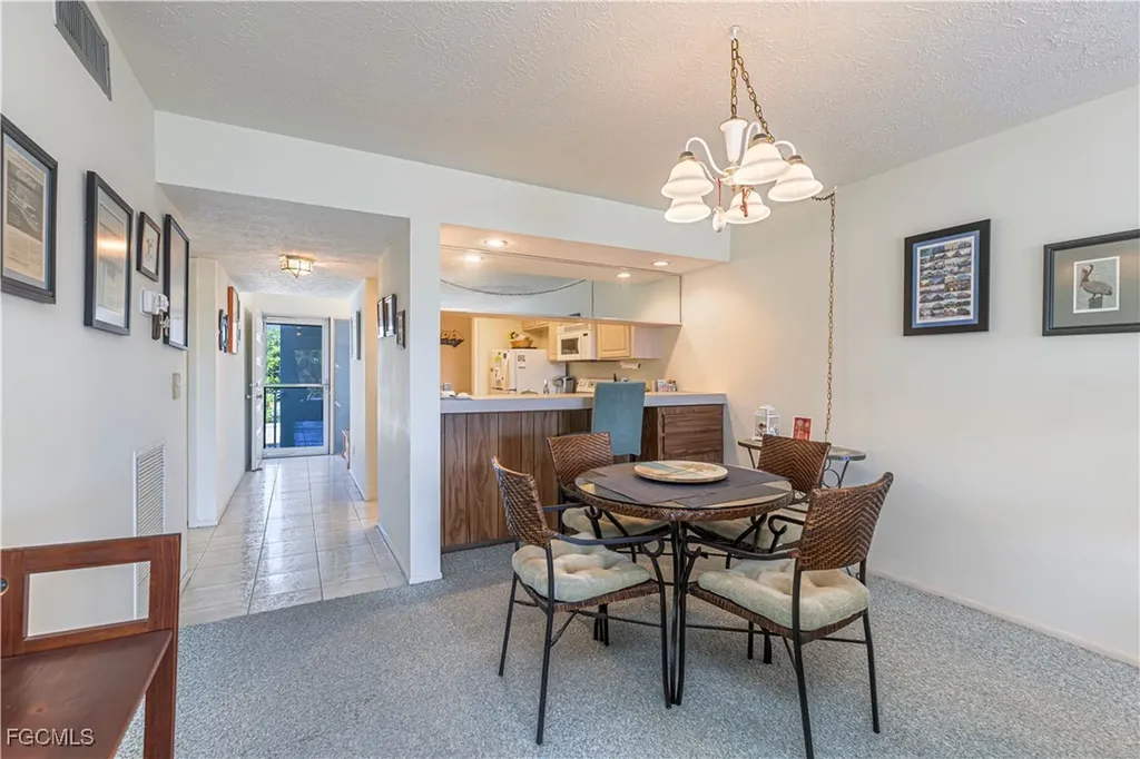 4549 SE 5th Place Cape Coral FL 33904