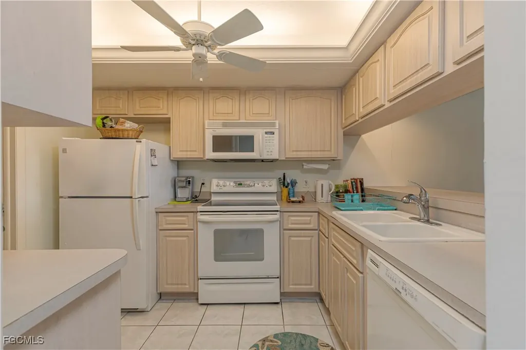 4549 SE 5th Place Cape Coral FL 33904