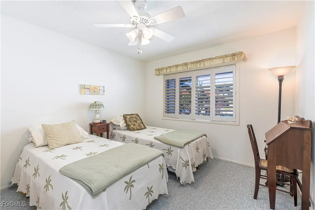 4549 SE 5th Place Cape Coral FL 33904