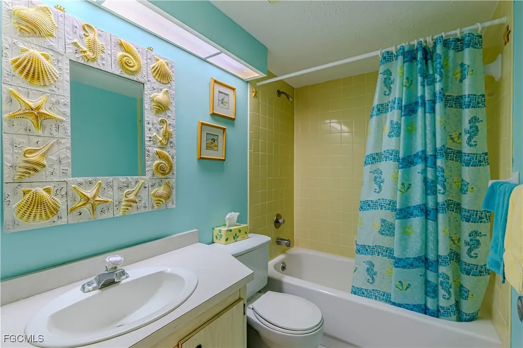 4549 SE 5th Place Cape Coral FL 33904