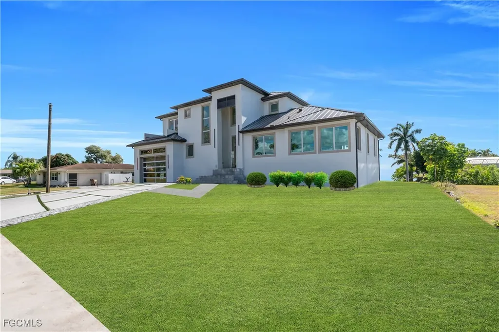 1732 Cascade Way North Fort Myers FL 33901