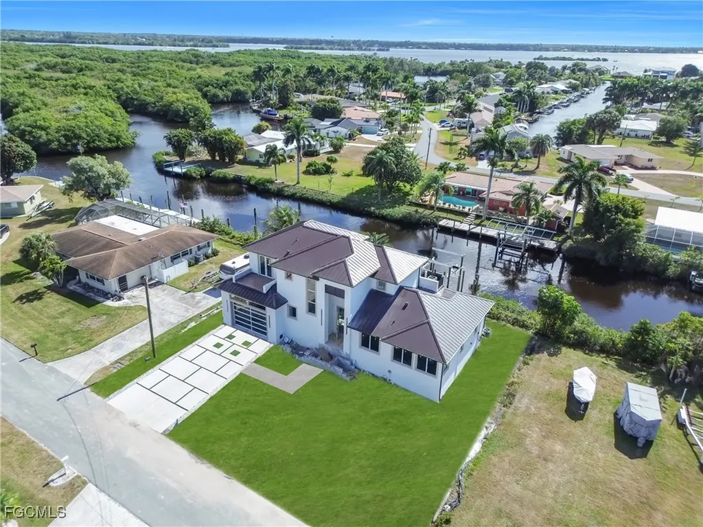 1732 Cascade Way North Fort Myers FL 33901