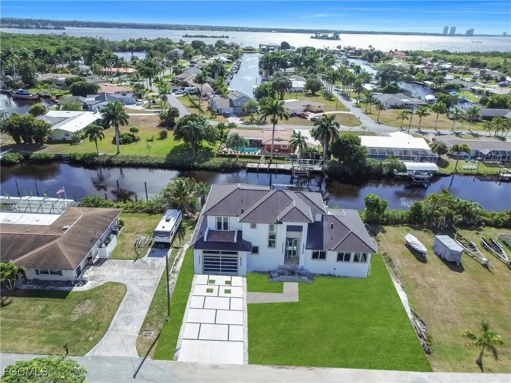 1732 Cascade Way North Fort Myers FL 33901