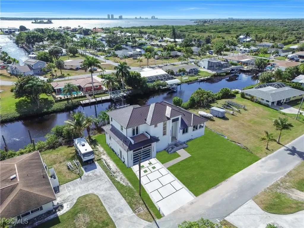 1732 Cascade Way North Fort Myers FL 33901