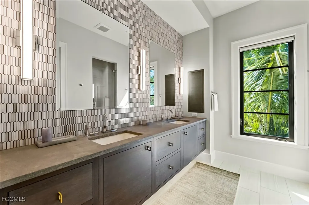 16950 Captiva Drive Captiva FL 33924