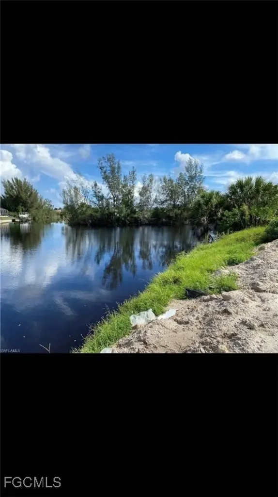 2320 NW 44th Place Cape Coral FL 33993