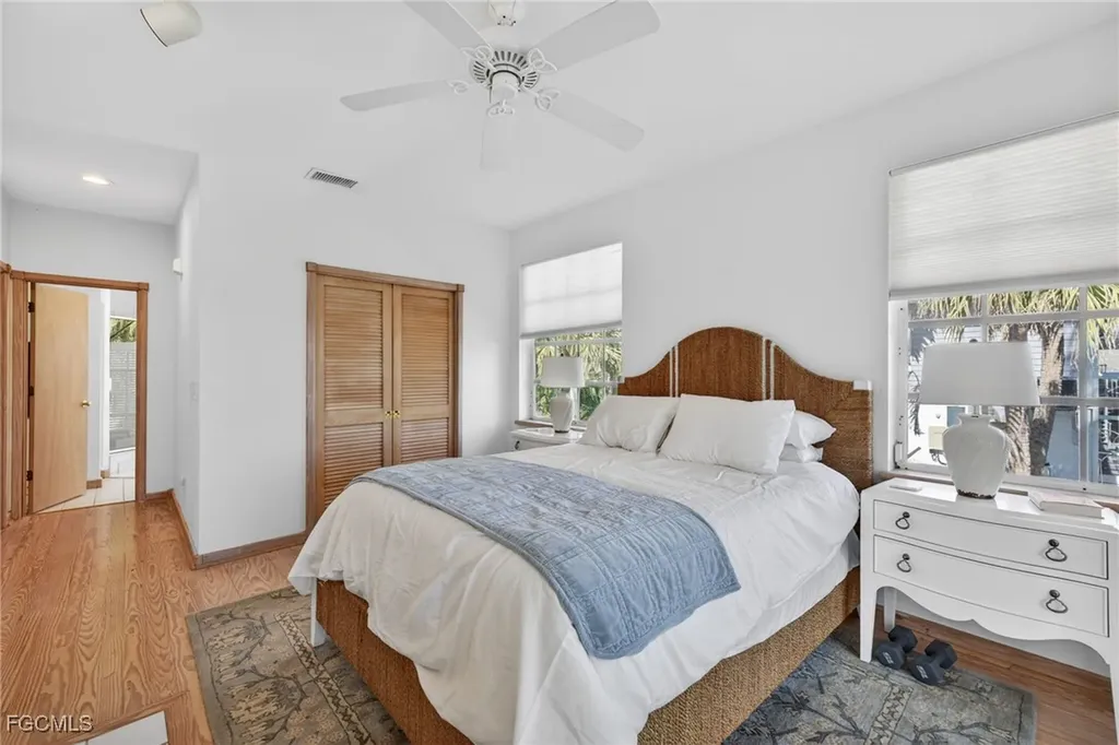 556 Sea Oats Drive Sanibel FL 33957
