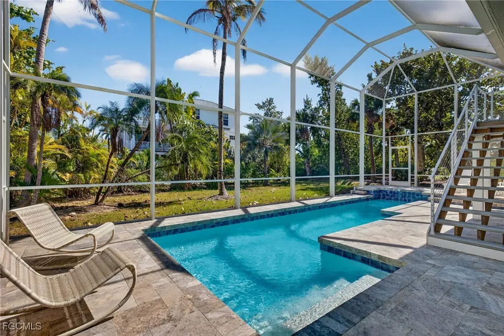 556 Sea Oats Drive Sanibel FL 33957